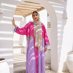 Model wearing Oversized Color-Block Linen Cardigan | عارضة ترتدي كارديجان كتان أوفر سايز كولور بلوك – view 2 | لقطة 2