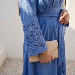 Blue Embroidered Linen Dress full view | عرض كامل لـفستان كتان أزرق مطرز – view 4 | لقطة 4
