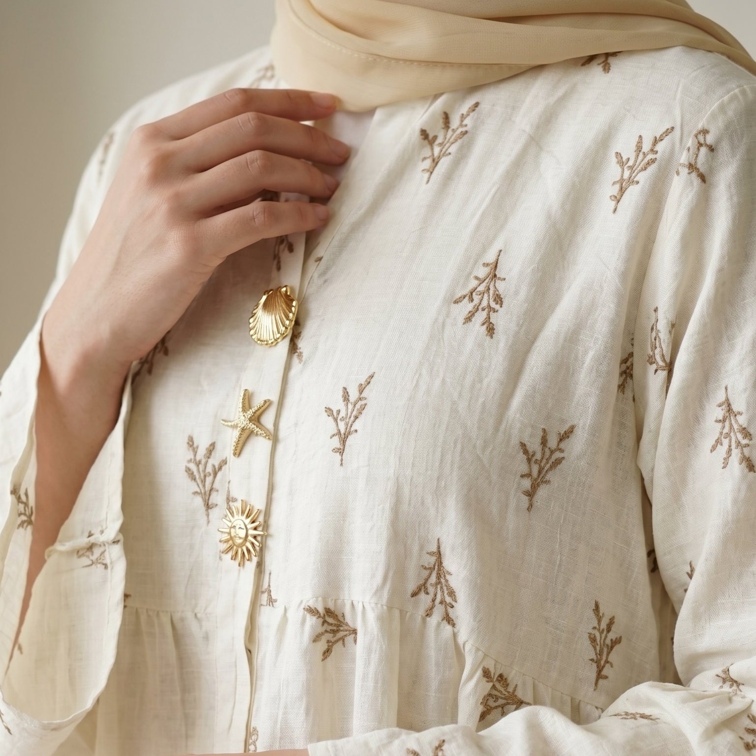 Pure Linen Embroidered Dress full view | عرض كامل لـفستان كتان خالص مطرز – view 2 | لقطة 2