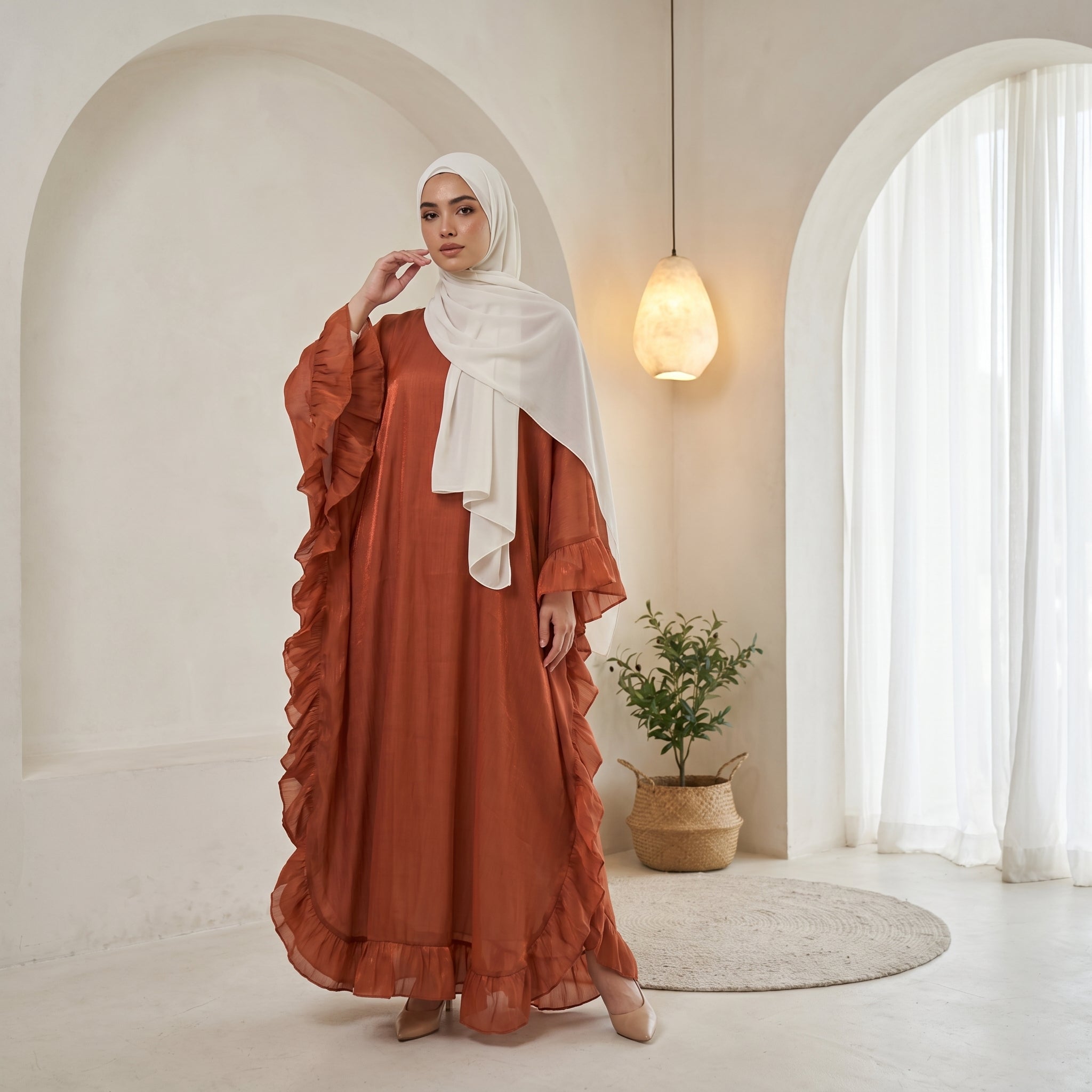 Flowy Chiffon Abaya full view | عرض كامل لـعباية شيفون انسيابية – view 2 | لقطة 2
