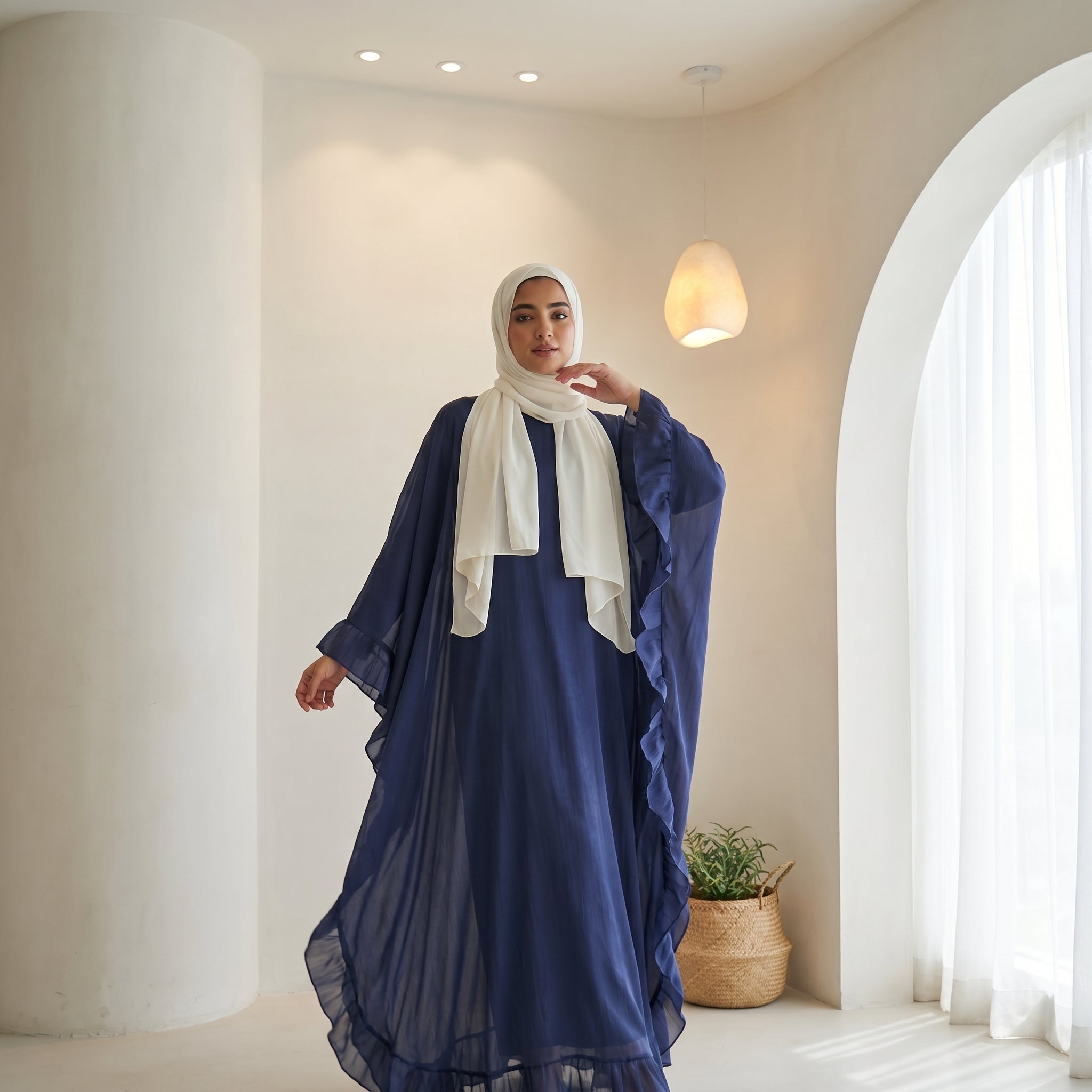Flowy Chiffon Abaya full view | عرض كامل لـعباية شيفون انسيابية – view 9 | لقطة 9