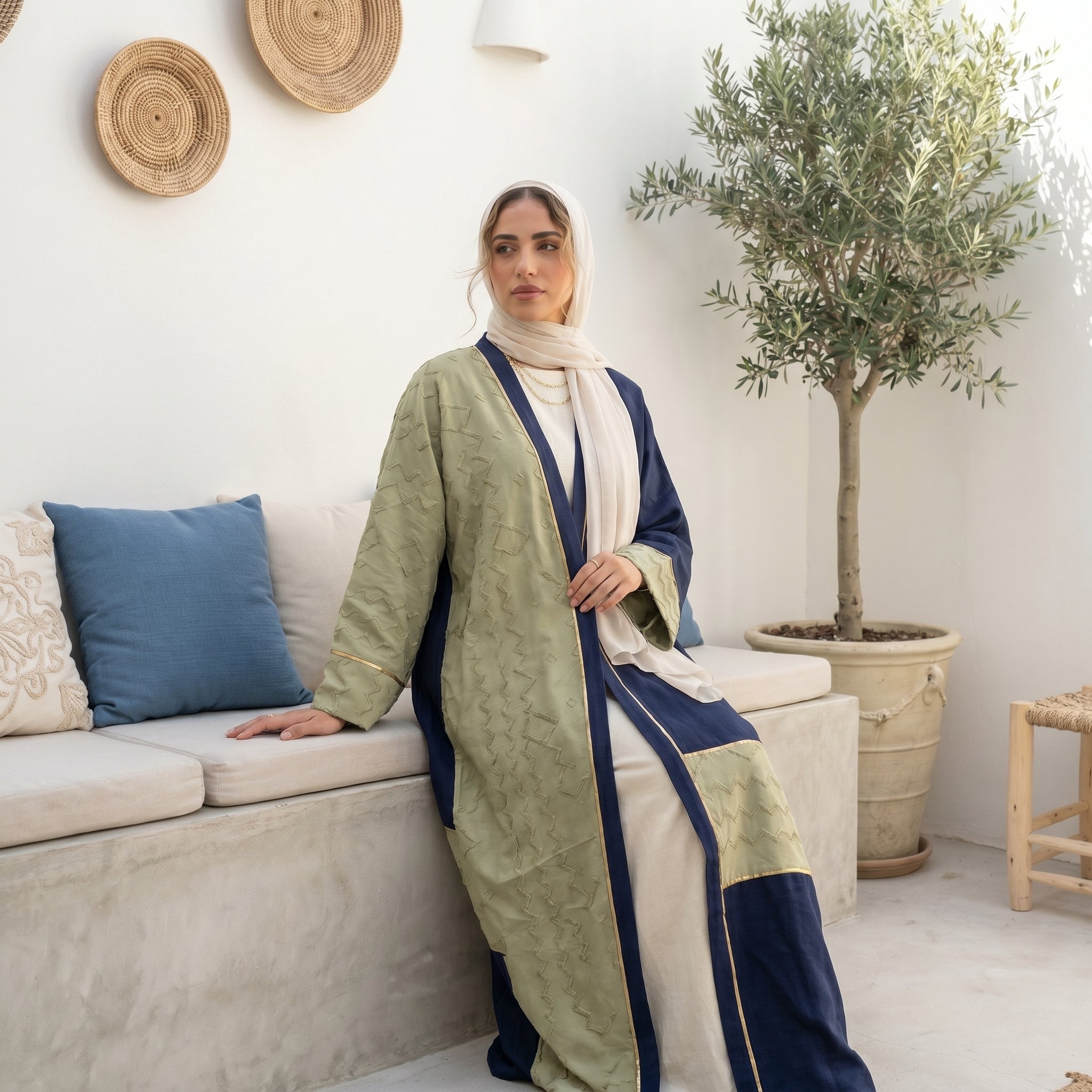Two-Tone Textured Linen Cardigan full view | عرض كامل لـكارديجان كتان بلونين وملمس بارز – view 8 | لقطة 8