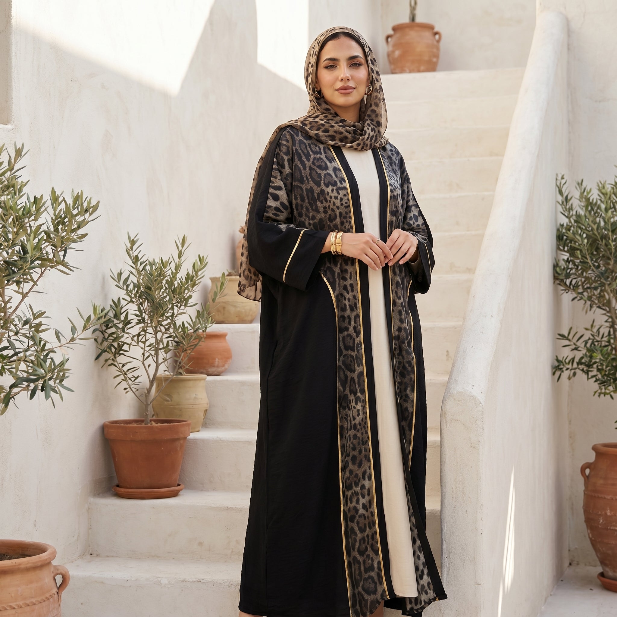 Leopard Print Linen Cardigan full view | عرض كامل لـكارديجان كتان بطبعة ليوبارد – view 3 | لقطة 3