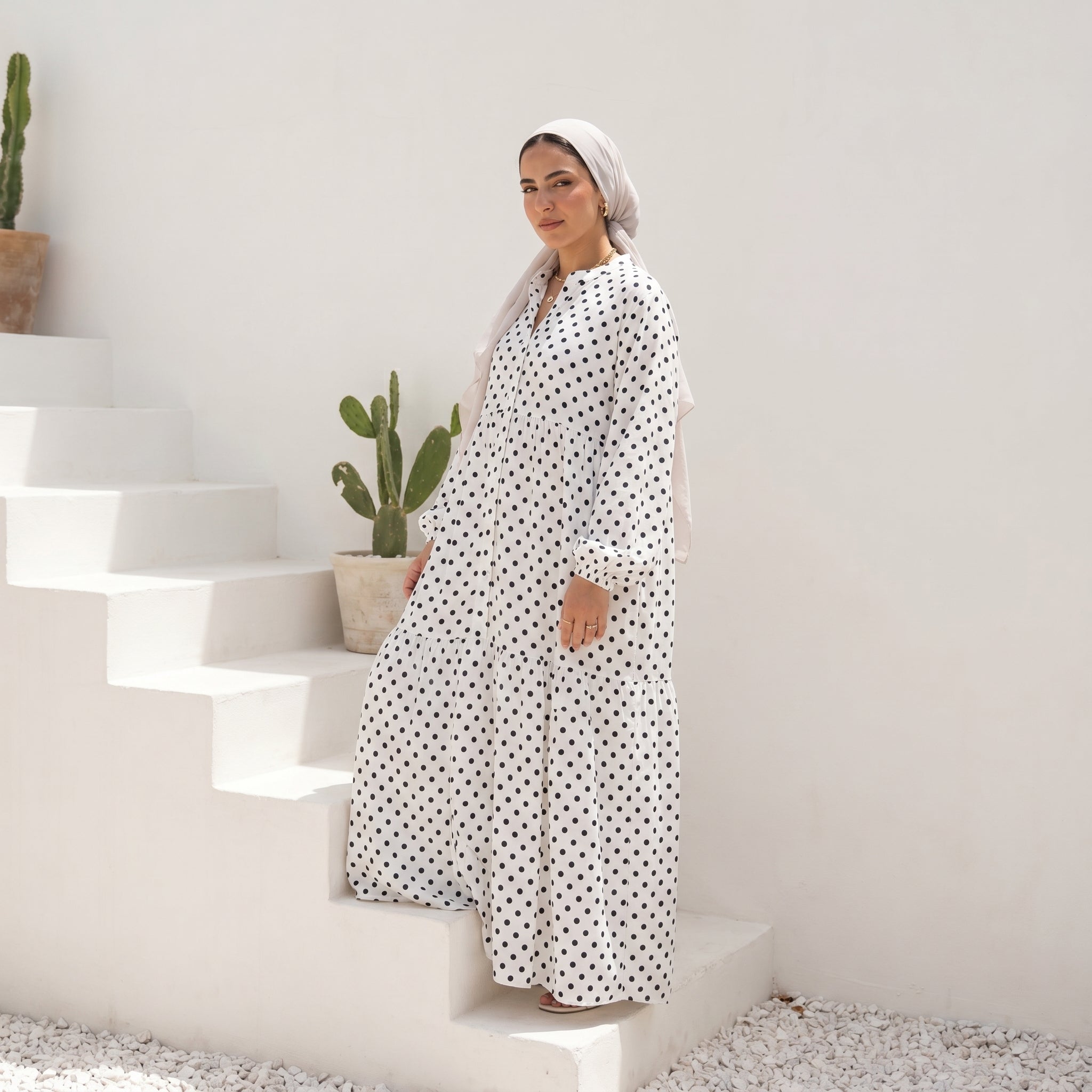 Polka Dot Dress full view | عرض كامل لـفستان منقط – view 2 | لقطة 2