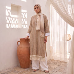 Striped Linen Tuni-Suit Set full view | عرض كامل لـطقم توني سوت كتان مخطط – view 3 | لقطة 3