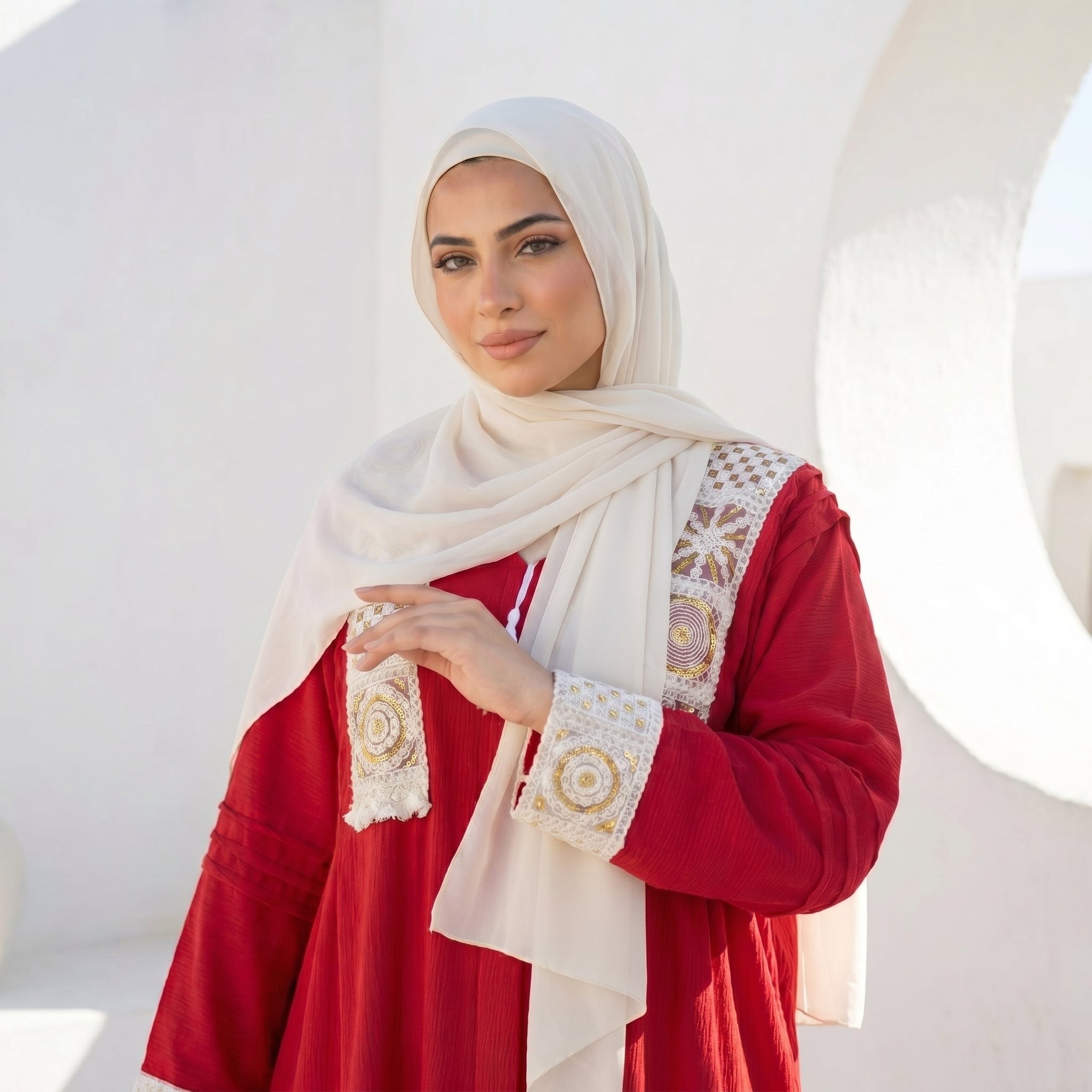One-Size Embroidered Linen Abaya full view | عرض كامل لـعباية كتان مطرزة مقاس واحد – view 8 | لقطة 8