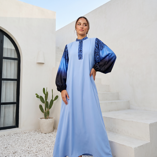 Crepe Abaya with Satin Sleeves full view | عرض كامل لـعباية كريب بأكمام ساتان – view 2 | لقطة 2